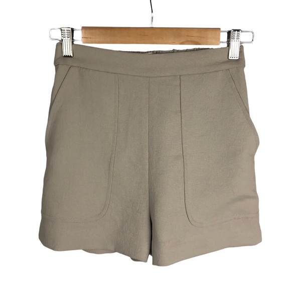 Aritzia Pants - Aritzia Wilfred shorts